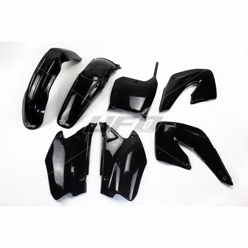 UFO Plastsett 5-deler Svart CR 125/250 00-01