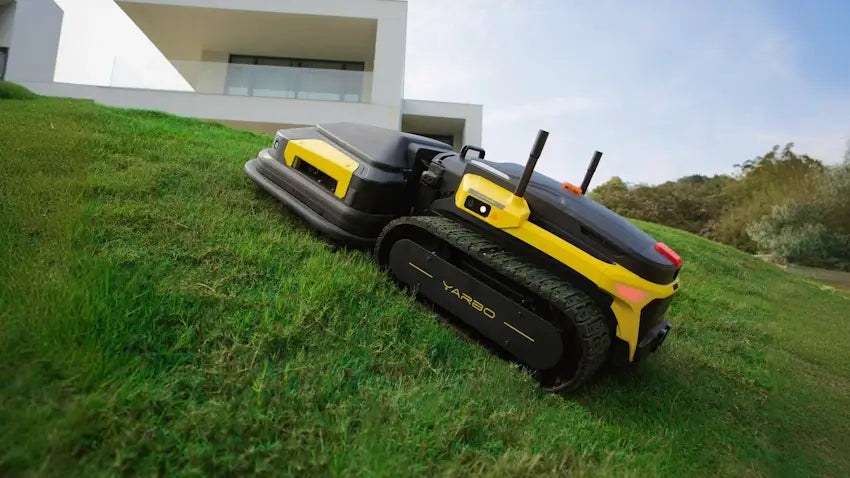 Yarbo robot snøfreser og klipper