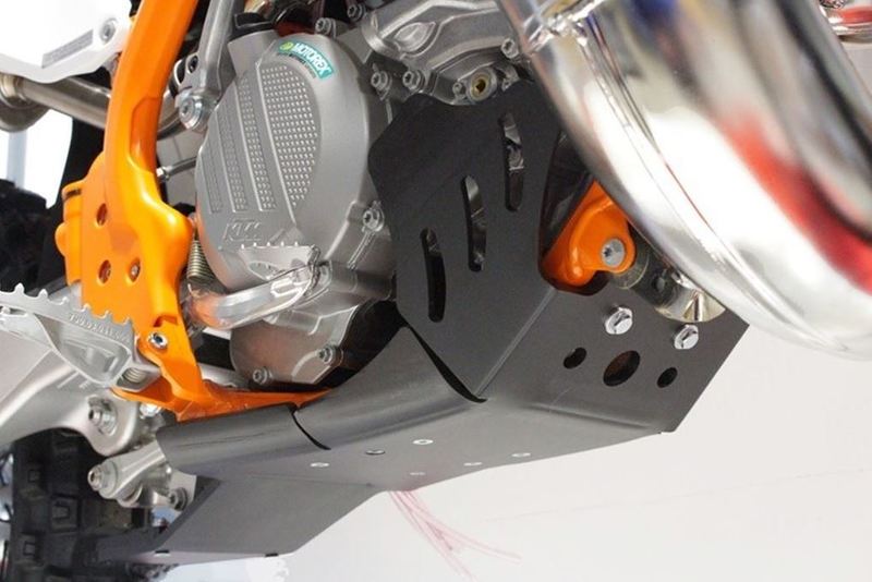AXP Xtrem HDPE Skid Plate Svart KTM 250SX/XC/300XC/Husqvarna TC250/TX300 17-18