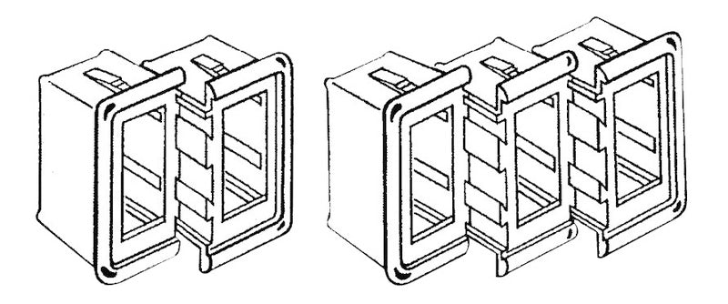 Høyre/venstre plastuttak