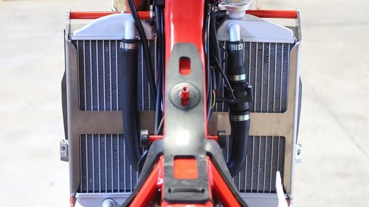 AXP Radiator Stag Røde spacere Gas-gas EC250/EC300 18-20