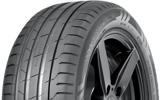 Nokian Hakka Black 2 SUV 235/65/17 108V