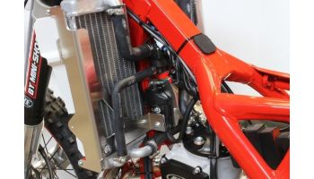 AXP Radiator Braces Red spacers Beta 250-300RR 18-